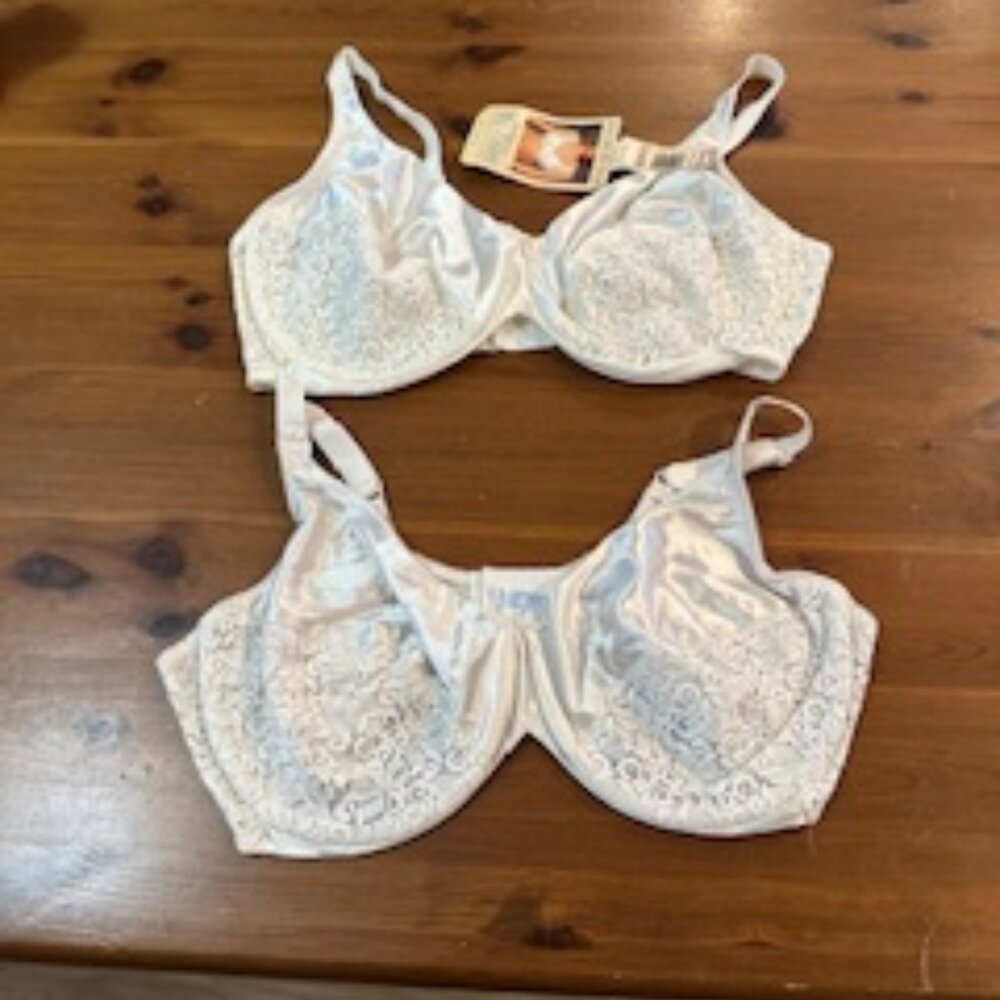 (2)  Maidenform Rendezvous Bras (New, 1 w/tag, 1 w/o) - Size 40DD Vintage.